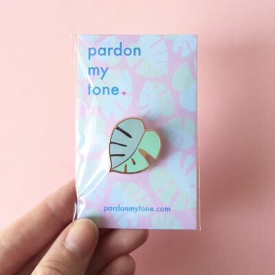 enamel pins with backing card finishing