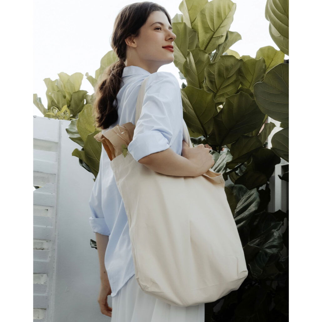 NHTB2100 Emrys Canvas Tote Bag 24-25 model 1