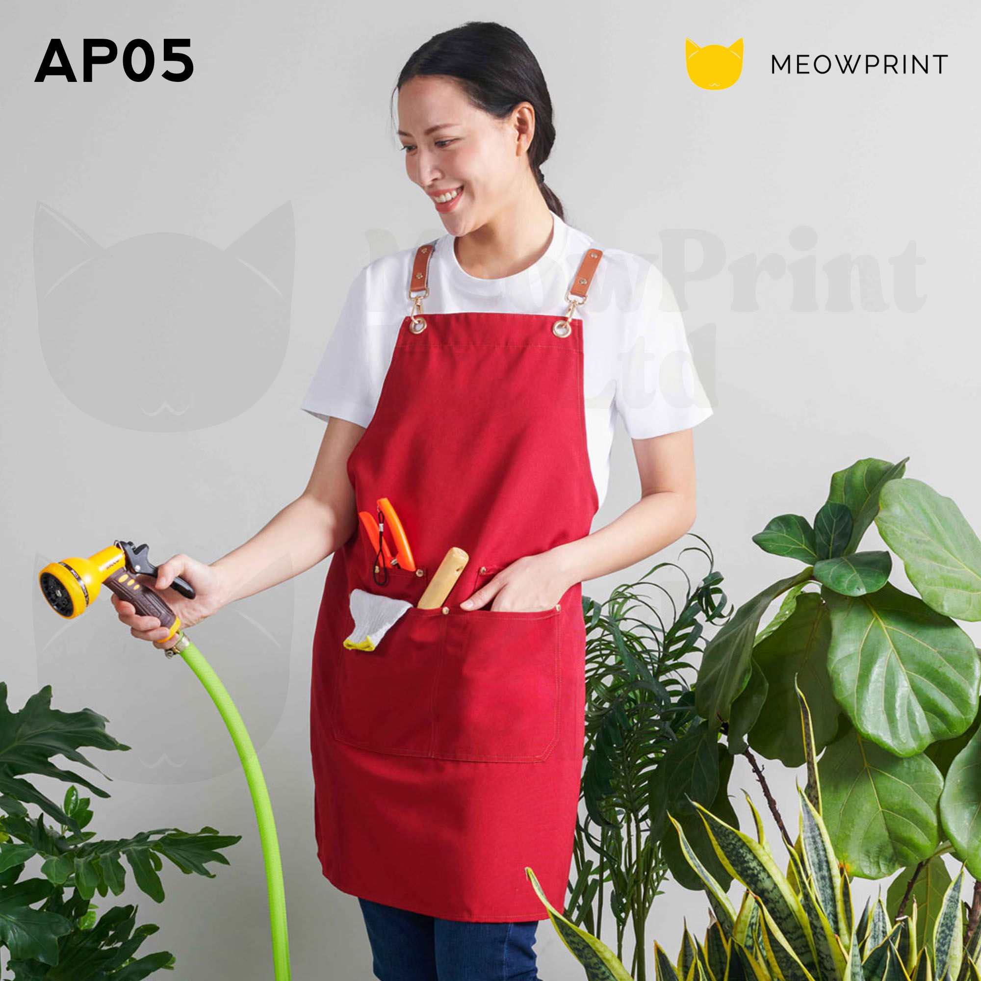 AP05 Polyester Canvas Apron w Functional Pockets 25-26 model 2
